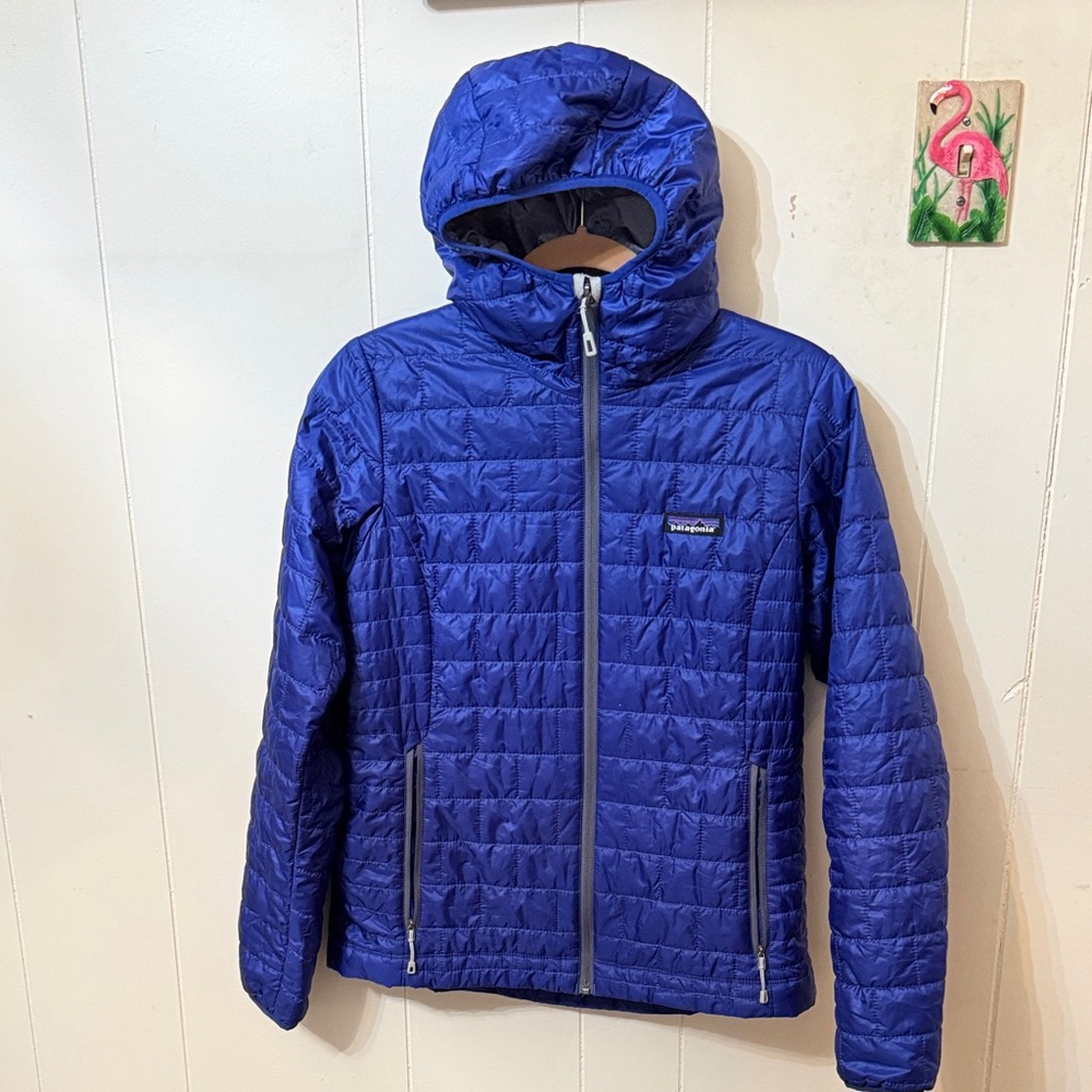 Patagonia Nano Puff Hoody in excellent condition.